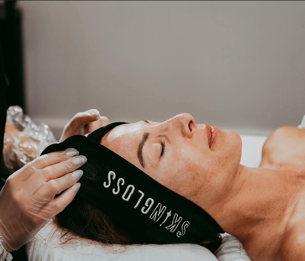 Skingloss branded headband in use